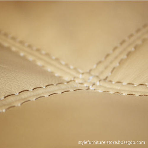 Sofa sets, leather and fabric covers are combined